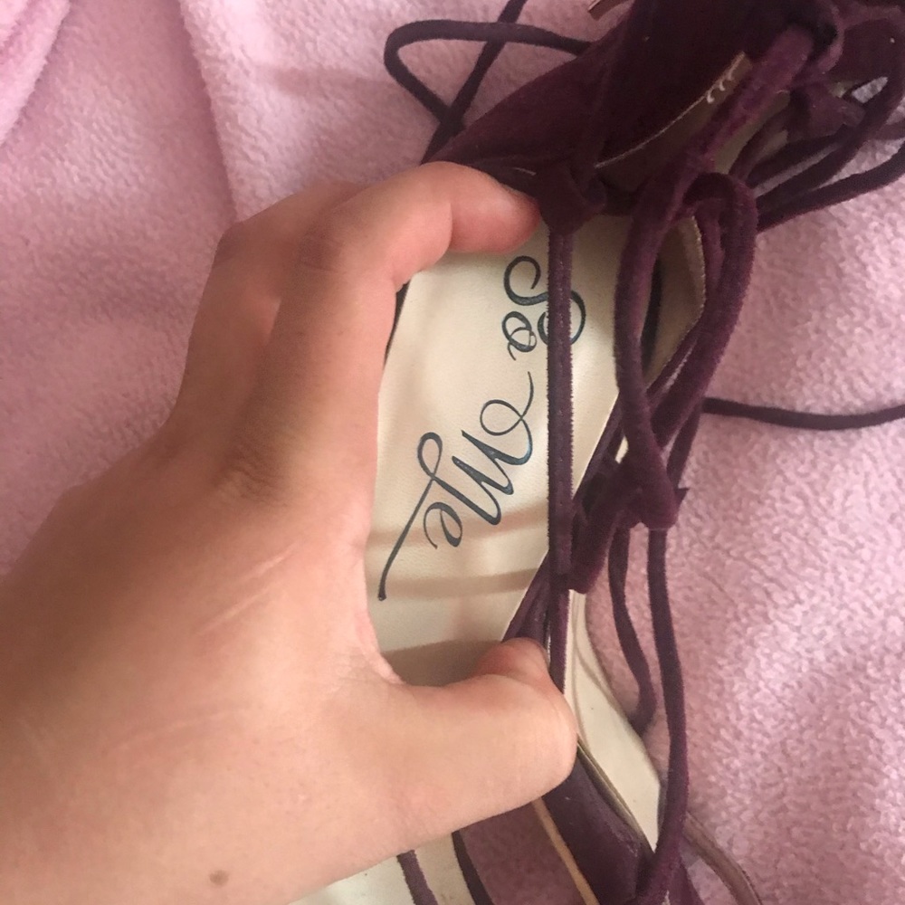 Heels - Picture 2 of 2